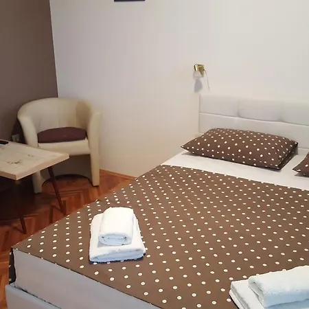 Ana+3 Apartment Sibenik