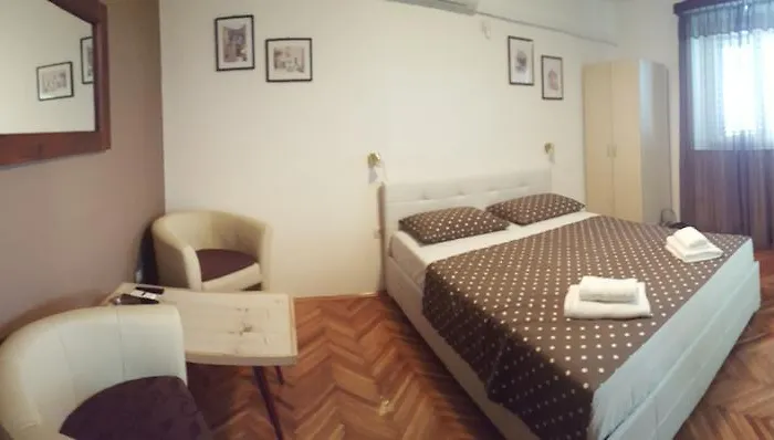 Ana+3 Lejlighed Šibenik